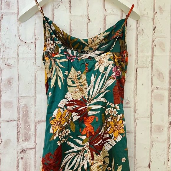 Privé Tropical Print Cami Dress - Picture 4 of 6